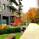 Prime Time - 24h Check -in - Parking W Cenie Вроцлав