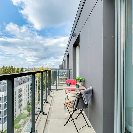 Prime Time - 24h Check -in - Parking W Cenie Apartman