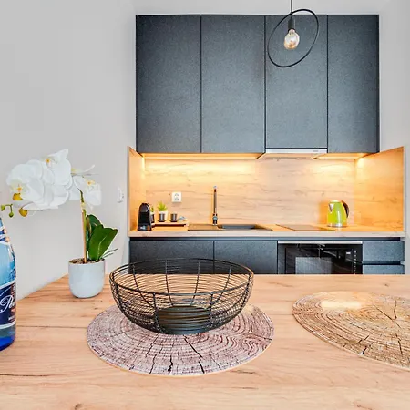 Prime Time - 24h Check -in - Parking W Cenie * Wrocław