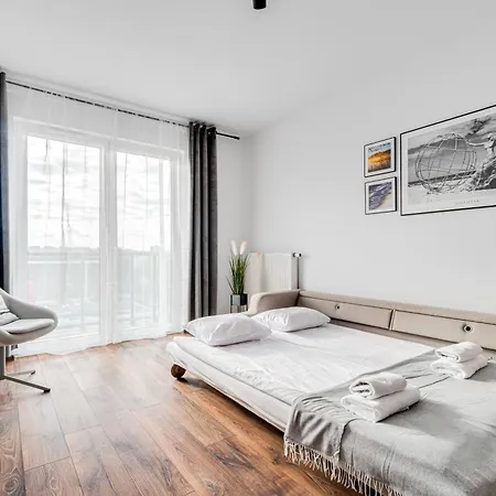 Prime Time - 24h Check -in - Parking W Cenie * Wroclaw
