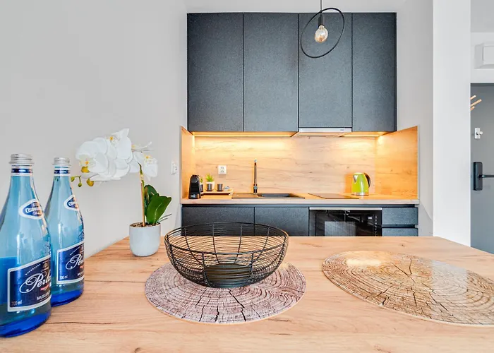 Prime Time - 24h Check -in - Parking W Cenie * Wroclaw